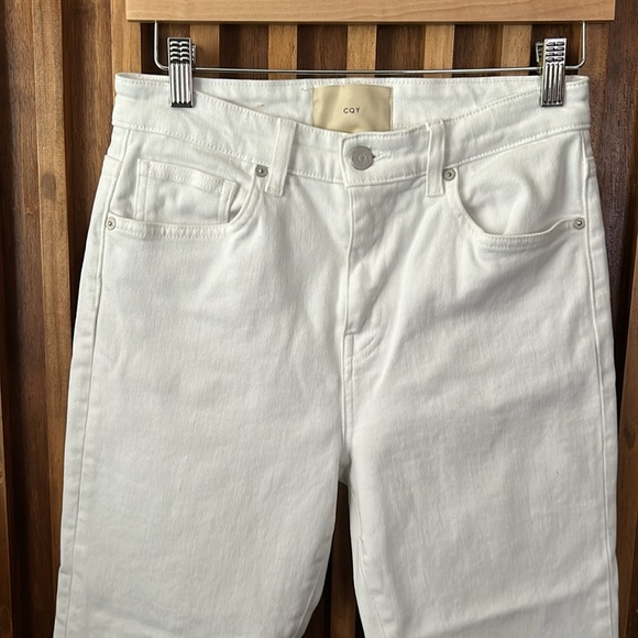 Anthropologie X CQY Straight Leg High Rise Jeans in White. Size 28X26 - Picture 5 of 16